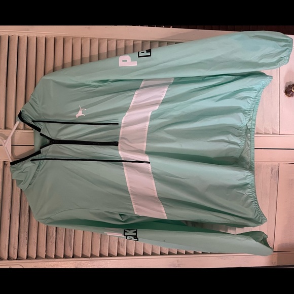 Xs Victoria secret Pink pull over windbreaker - Picture 1 of 14